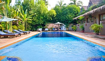 Imagen de la piscina del Hotel Antanue Spiritual Resort y Spa. Foto 14