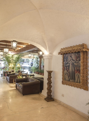 Imagen de los interiores del Hotel Antara. Foto 19