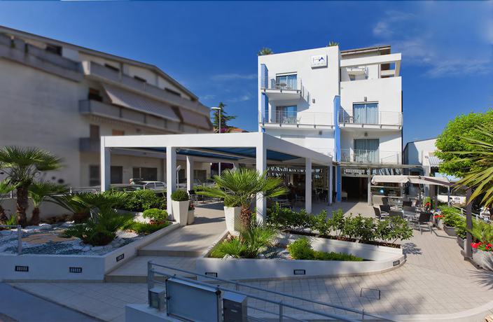 Imagen general del Hotel Antares, Alba Adri&aacute;tica. Foto 4