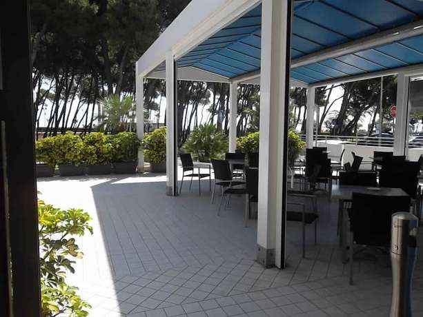 Imagen de los exteriores del Hotel Antares, Alba Adri&aacute;tica. Foto 14