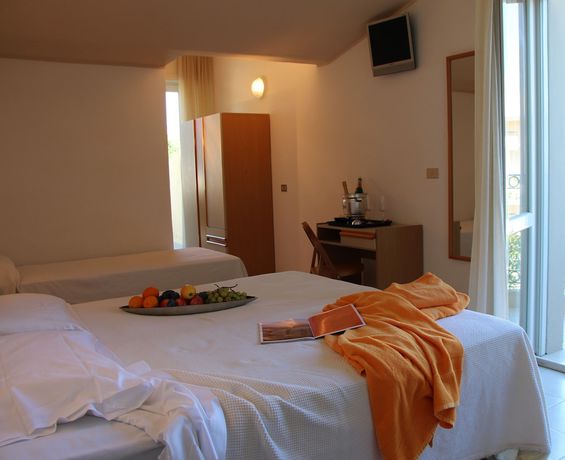Imagen de la habitación del Hotel Antares, Cattolica. Foto 10