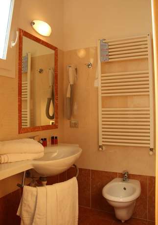 Imagen de la habitación del Hotel Antares, Cattolica. Foto 11