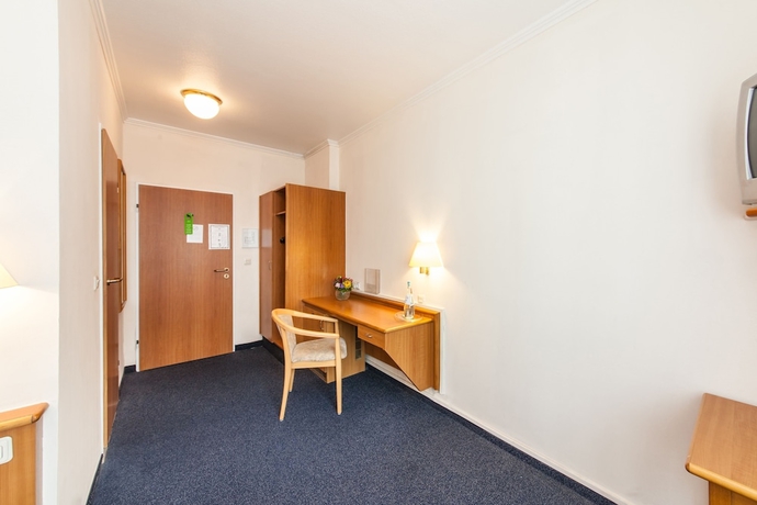 Imagen de la habitación del Hotel Antares Düsseldorf. Foto 4