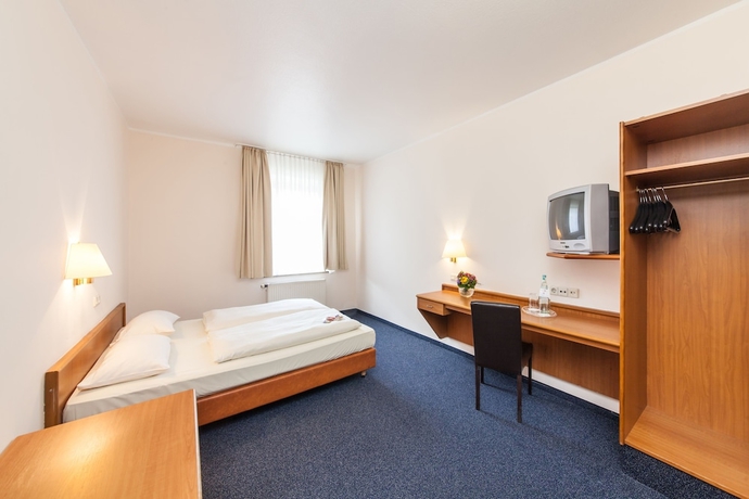 Imagen de la habitación del Hotel Antares Düsseldorf. Foto 7