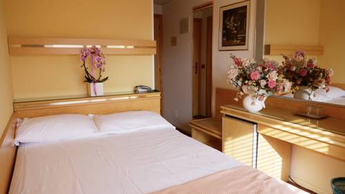 Imagen de la habitación del Hotel Antares, Grado. Foto 3