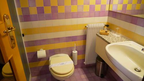 Imagen de la habitación del Hotel Antares, Grado. Foto 6