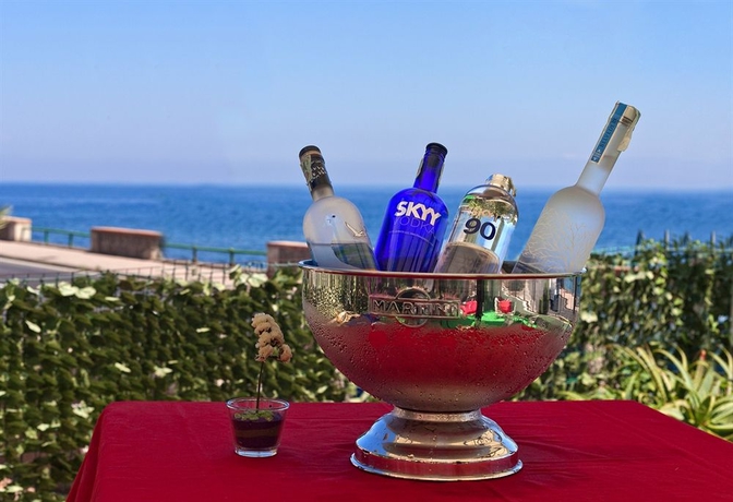 Imagen del bar/restaurante del Hotel Antares, Lacco Ameno. Foto 5