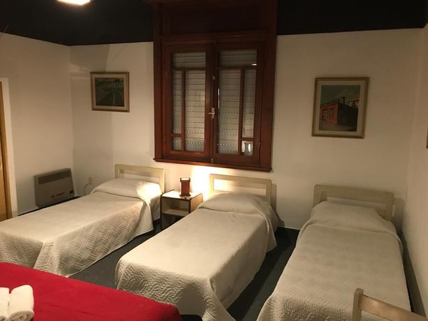 Imagen de la habitación del Hotel Antares, Montevideo. Foto 7
