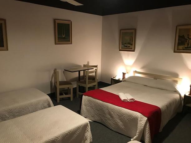 Imagen de la habitación del Hotel Antares, Montevideo. Foto 11
