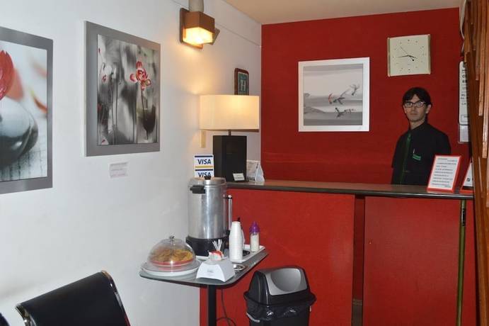 Imagen de los interiores del Hotel Antares, Montevideo. Foto 20