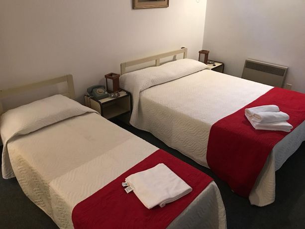 Imagen de la habitación del Hotel Antares, Montevideo. Foto 13