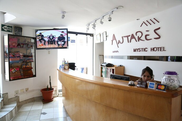 Imagen de los interiores del Hotel Antares Mystic. Foto 15