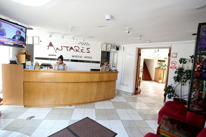 Imagen de los interiores del Hotel Antares Mystic. Foto 20