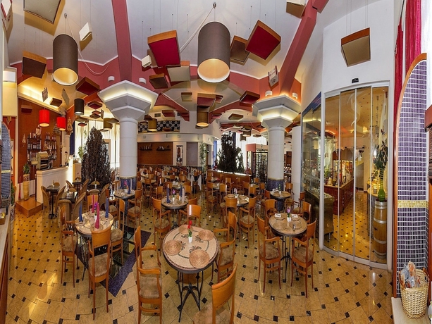 Imagen del bar/restaurante del Hotel Antares, Villafranca de Verona. Foto 4