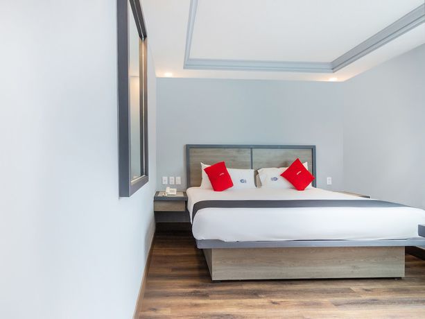 Imagen de la habitación del Hotel Antas. Foto 13