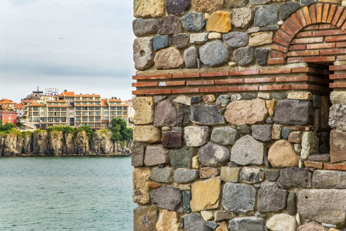Imagen de los exteriores del Hotel Antea Sozopol. Foto 10