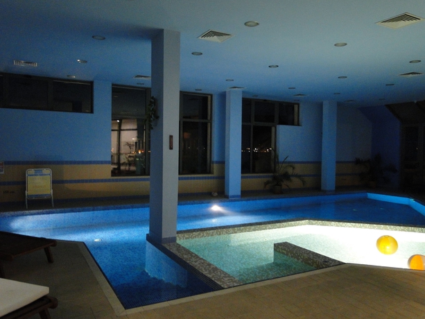 Imagen de la piscina del Hotel Antea Sozopol. Foto 16