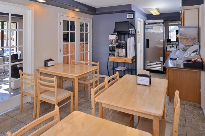 Imagen del bar/restaurante del Hotel Antelope Canyon Inn. Foto 5