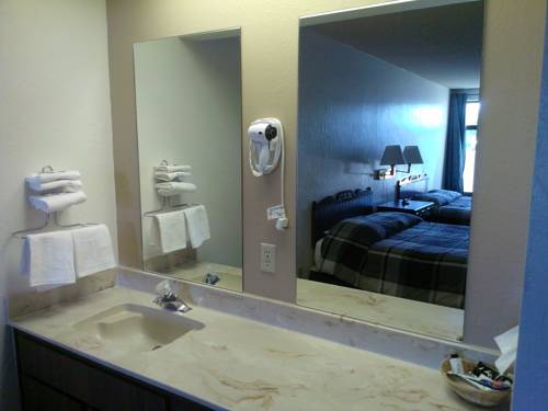 Imagen de la habitación del Hotel Antelope Hills Inn. Foto 3