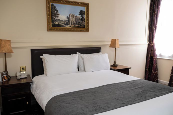 Imagen de la habitación del Hotel Antelope by Greene King Inns, Poole. Foto 3