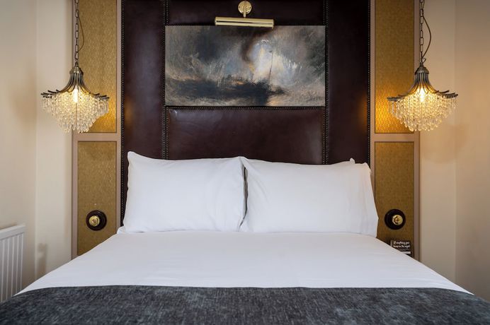 Imagen de la habitación del Hotel Antelope by Greene King Inns, Poole. Foto 9