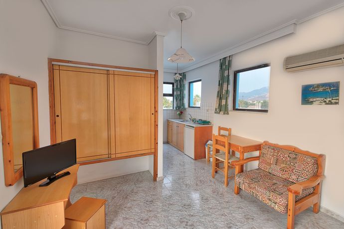 Imagen de la habitación del Hotel Anthia Apartments. Foto 5