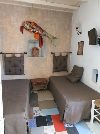 Imagen de la habitación del Hotel Anthippi Guest House. Foto 5
