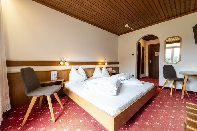 Imagen de la habitación del Hotel Antholzerhof. Foto 19