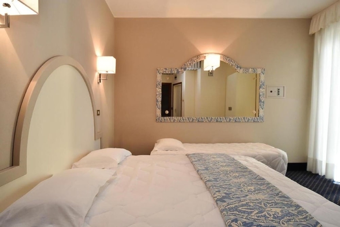 Imagen de la habitación del Hotel Anthony. Foto 8