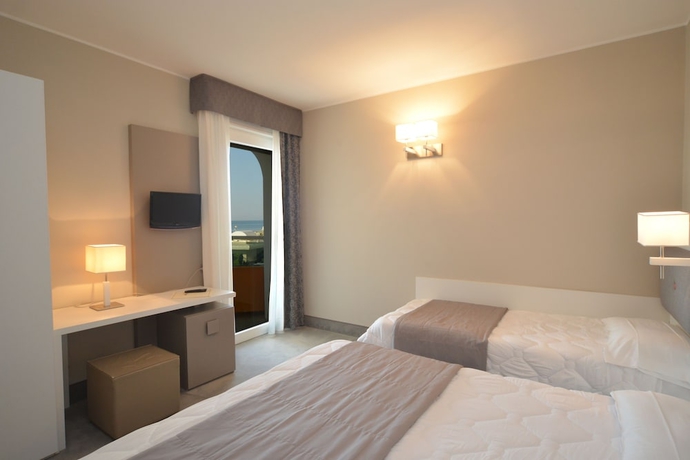 Imagen de la habitación del Hotel Anthony. Foto 14