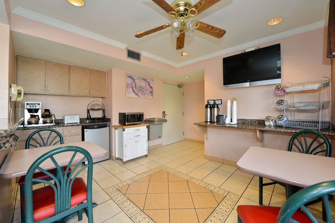 Imagen de la habitación del Hotel Anthony Inn. Foto 3