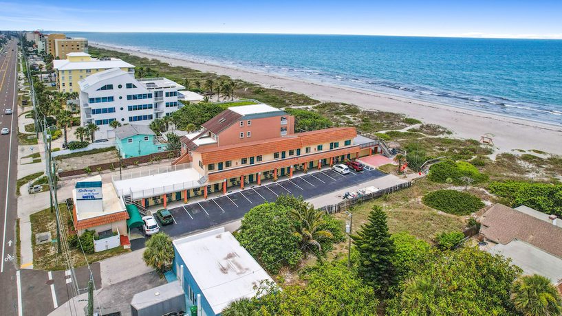 Imagen general del Hotel Anthony\'s on the Beach. Foto 6