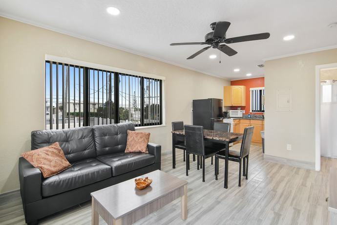 Imagen de la habitación del Hotel Anthony\'s on the Beach. Foto 16