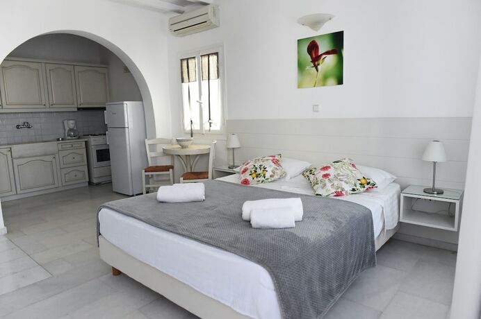 Imagen de la habitación del Hotel Anthos Apartments Paros. Foto 18