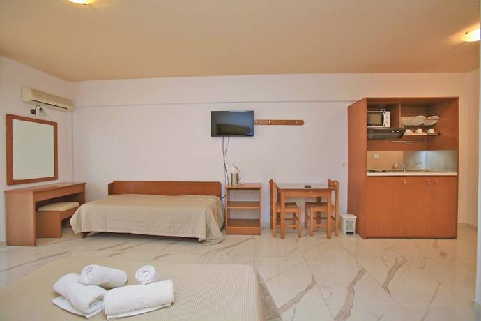 Imagen de la habitación del Hotel Anthoula Village. Foto 7