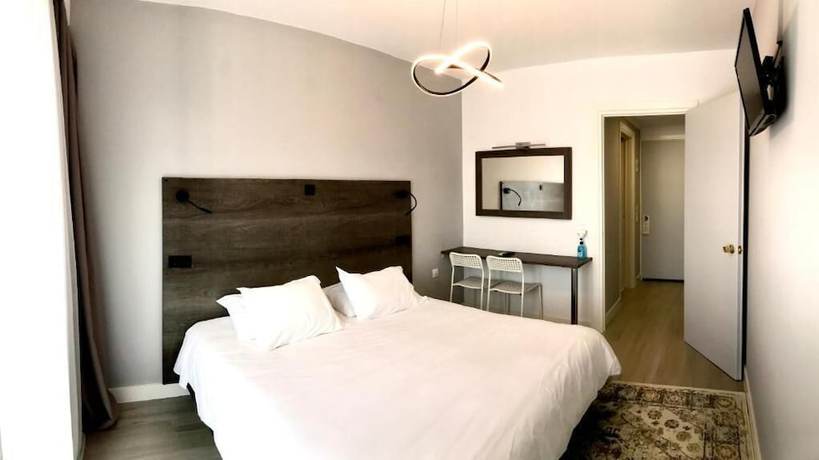 Imagen de la habitación del Hotel Anthousa. Foto 13