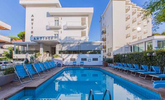 Imagen general del Hotel Antibes, Riccione. Foto 1