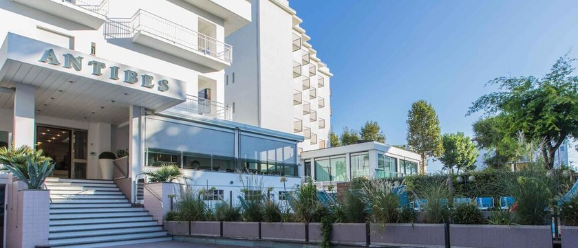 Imagen general del Hotel Antibes, Riccione. Foto 1