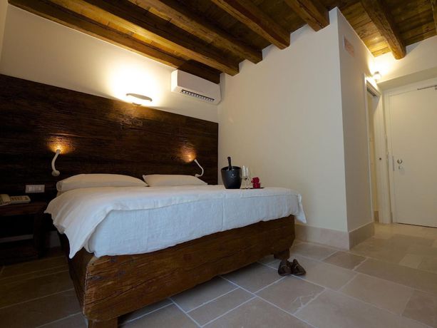 Imagen de la habitación del Hotel Antica Abbazia. Foto 4