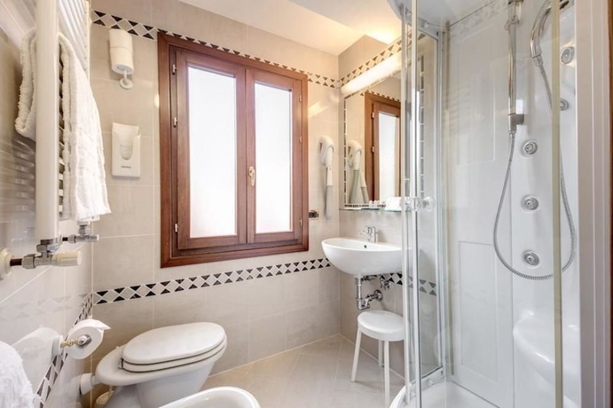 Imagen de la habitación del Hotel Antica Casa Carettoni. Foto 3