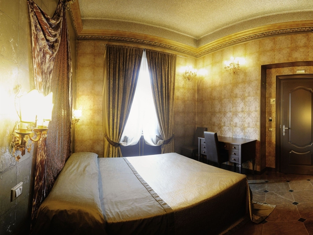 Imagen de la habitación del Hotel Antica Dimora Delle Cinque Lune. Foto 5