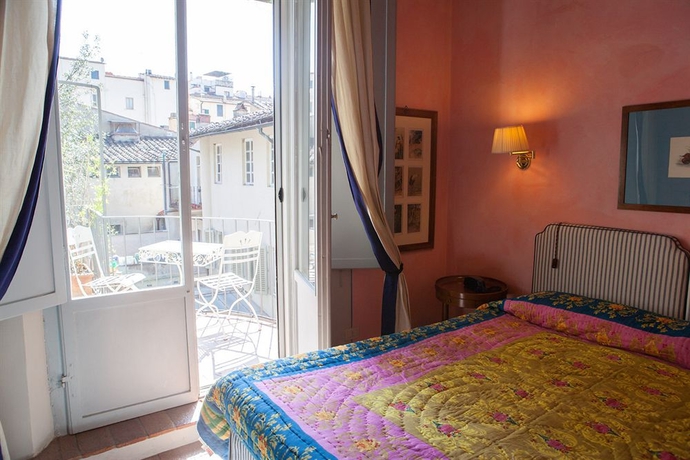 Imagen de la habitación del Hotel Antica Dimora Firenze. Foto 4