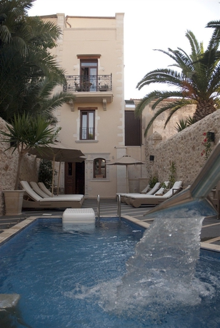 Imagen de la piscina del Hotel Antica Dimora Suites. Foto 10