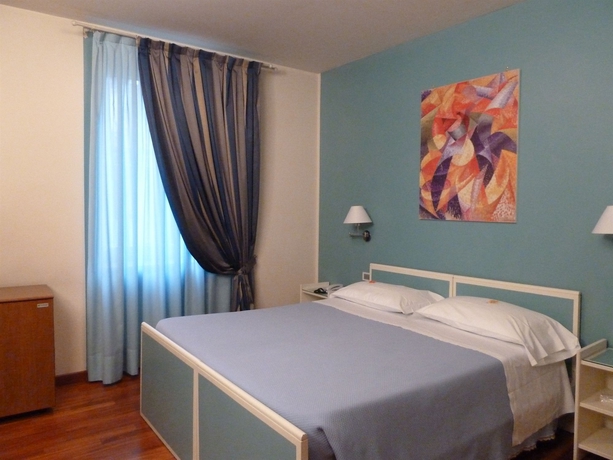 Imagen de la habitación del Hotel Antica Dogana, Tur&iacute;n. Foto 5