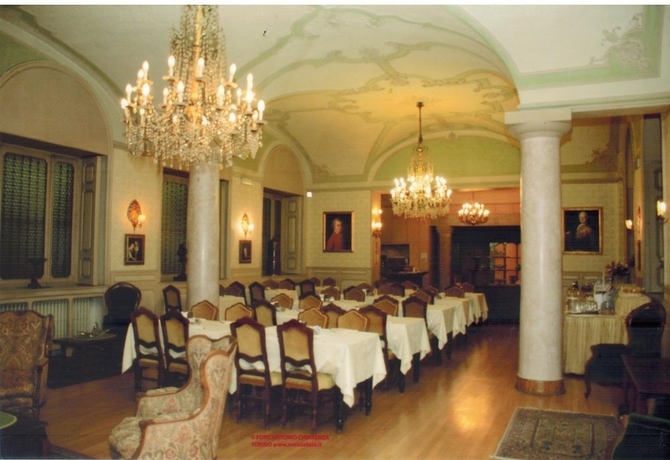 Imagen del bar/restaurante del Hotel Antica Dogana, Tur&iacute;n. Foto 2