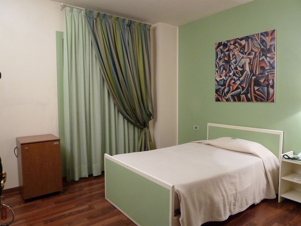 Imagen de la habitación del Hotel Antica Dogana, Tur&iacute;n. Foto 12