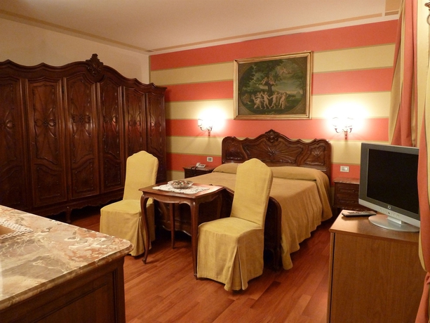 Imagen de la habitación del Hotel Antica Dogana, Tur&iacute;n. Foto 13