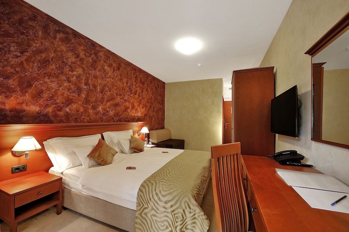 Imagen de la habitación del Hotel Antica. Foto 15