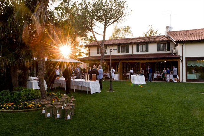 Imagen de los exteriores del Hotel Antica Fenice. Foto 12