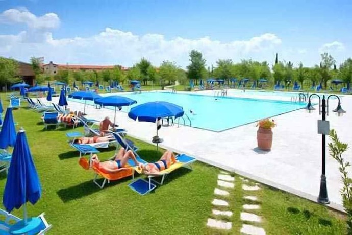 Imagen de la piscina del Hotel Antica Fornace. Foto 13